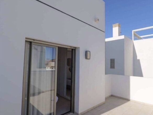 Villa Of 100 M² With Pool In Los Alcazares, Alicante