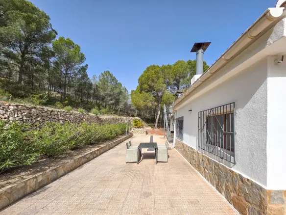 5-bedroom Detached Villa In Monovar, Spain (414 M²)