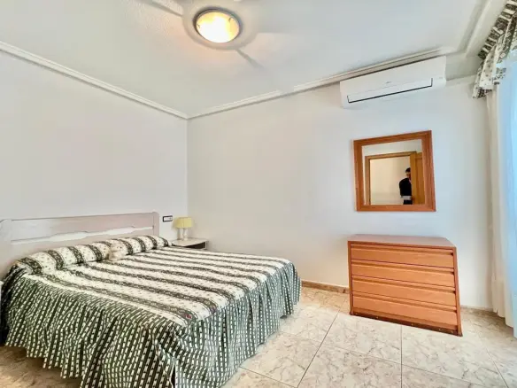 Apartment Of 72 M² With Sea Views In Torrevieja, Spain