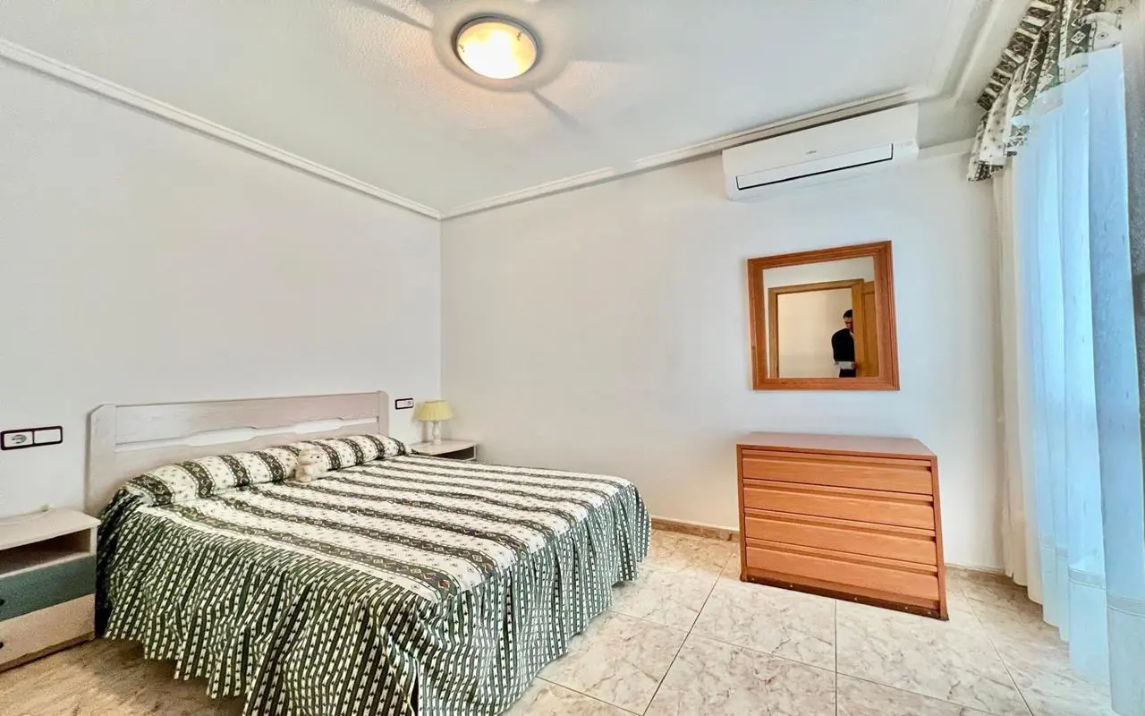 Apartment Of 72 M² With Sea Views In Torrevieja, Spain