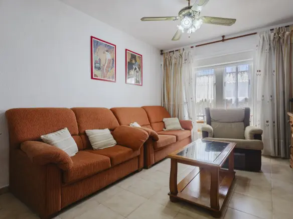 Apartment Of 70 M² In Torrevieja, Spain