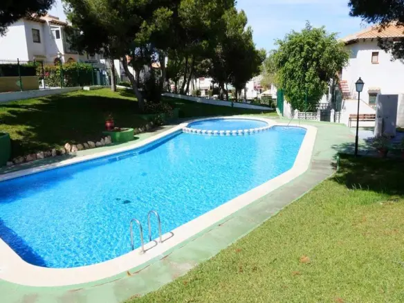 Bungalow Of 30 M² In Torrevieja, Spain