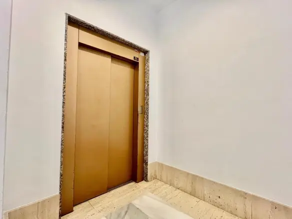 Apartment Of 72 M² With Sea Views In Torrevieja, Spain