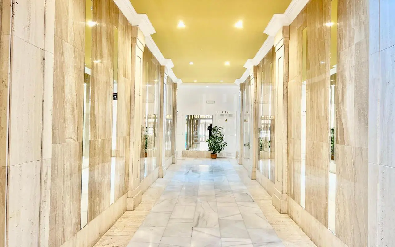 Apartment Of 72 M² With Sea Views In Torrevieja, Spain