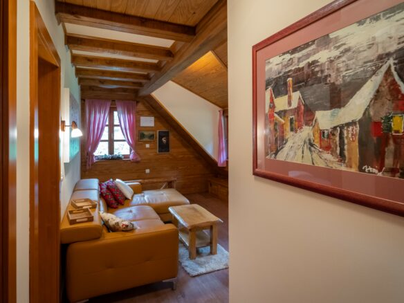 Šuma Od 6000 M² Sa Kućama U Gorskom Kotaru, Croatia