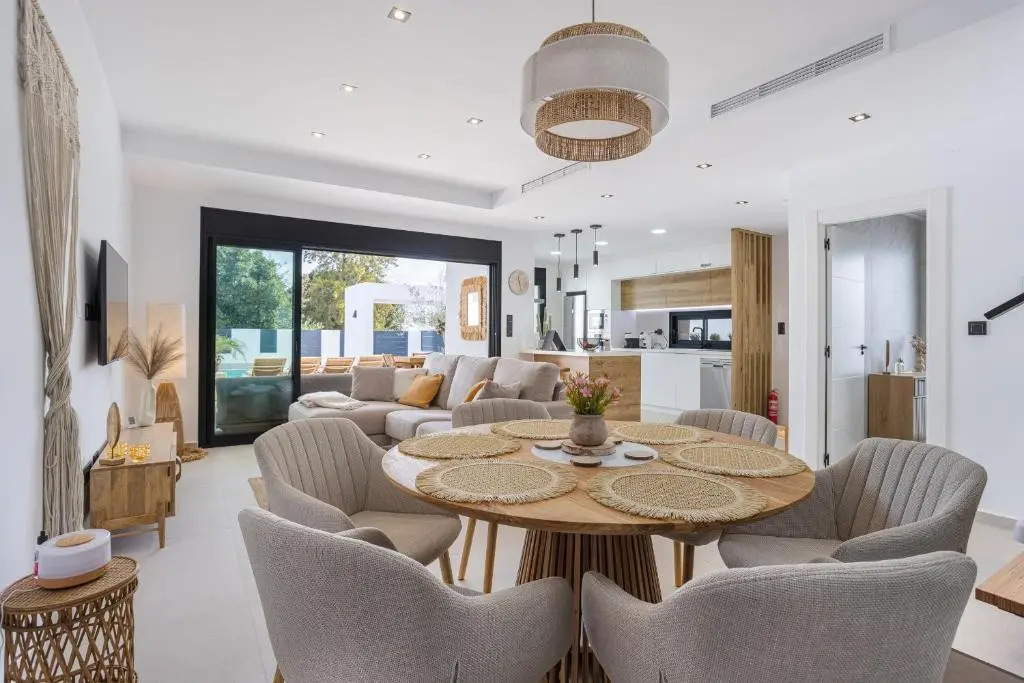 Detached Villa Of 150 M² In Dolores, Spain