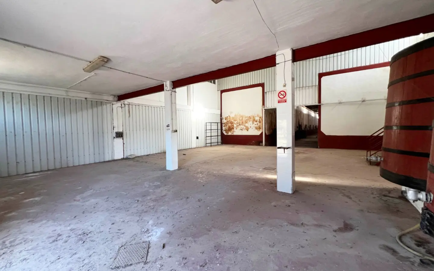Commercial In Hondón De Los Frailes, Spain (1.929 M²)