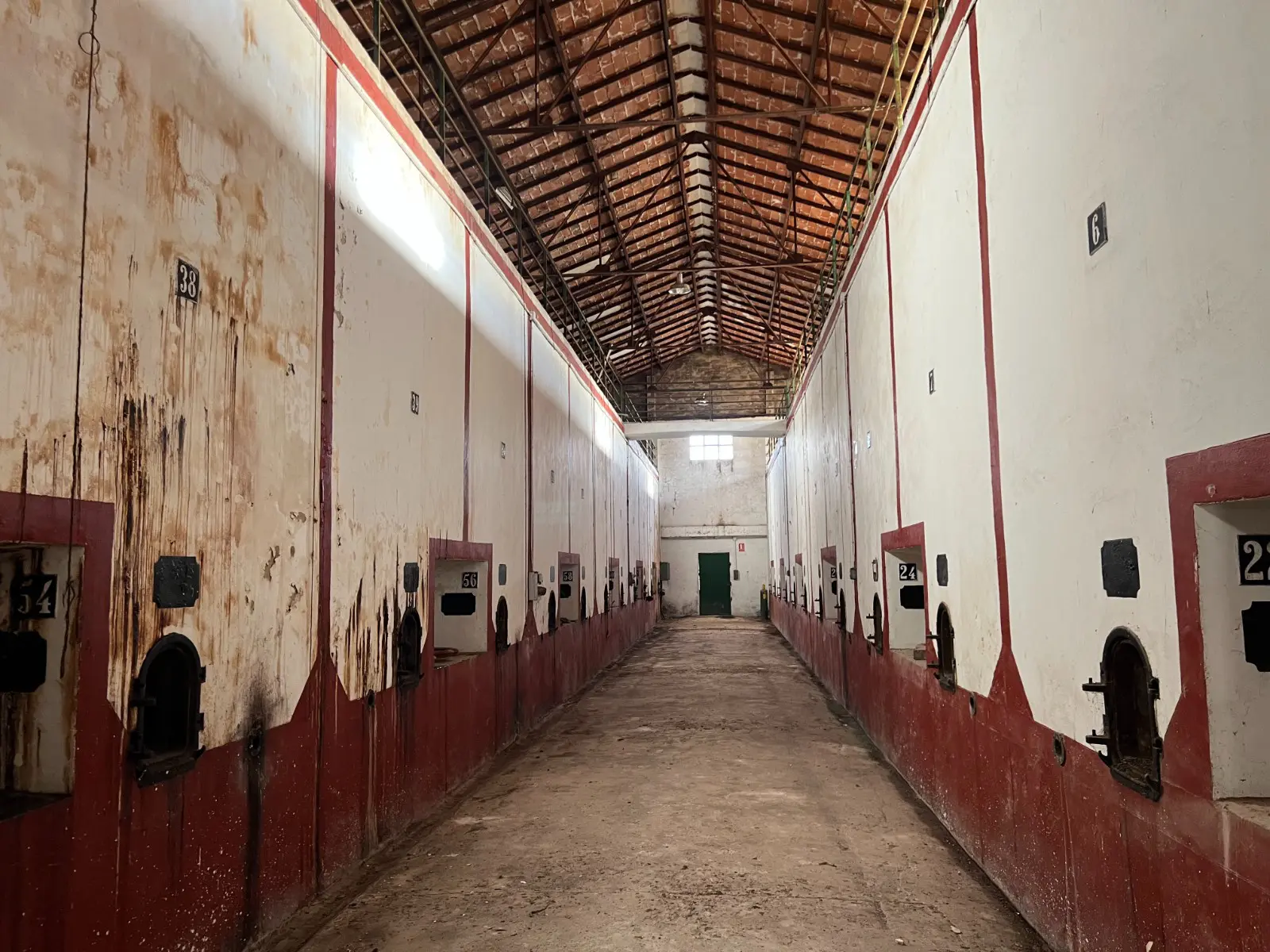 Commercial Property Of 1929 M² With A Warehouse In Hondón De Los Frailes