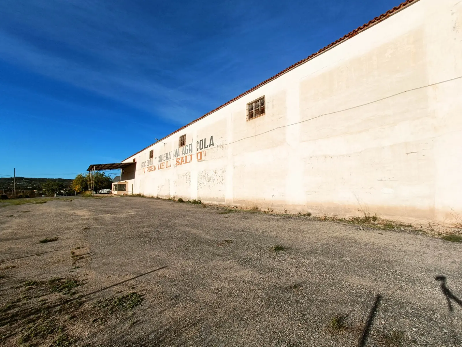 Commercial Property Of 1929 M² With A Warehouse In Hondón De Los Frailes