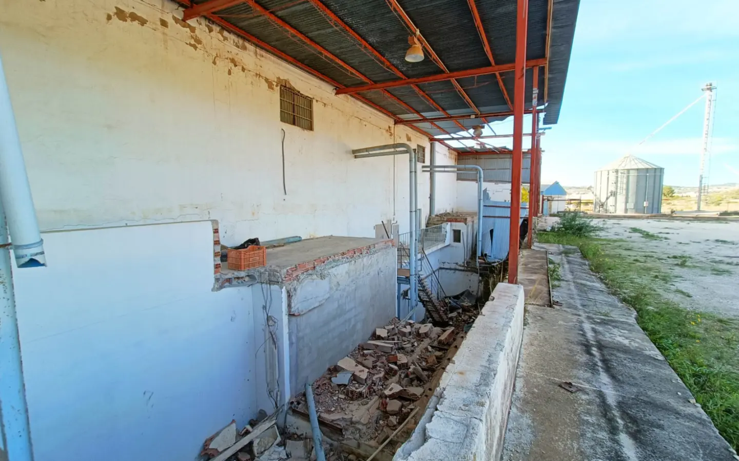 Commercial In Hondón De Los Frailes, Spain (1.929 M²)