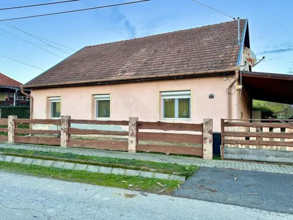 House Of 100 M² With Garden In Nemespáti, Zala