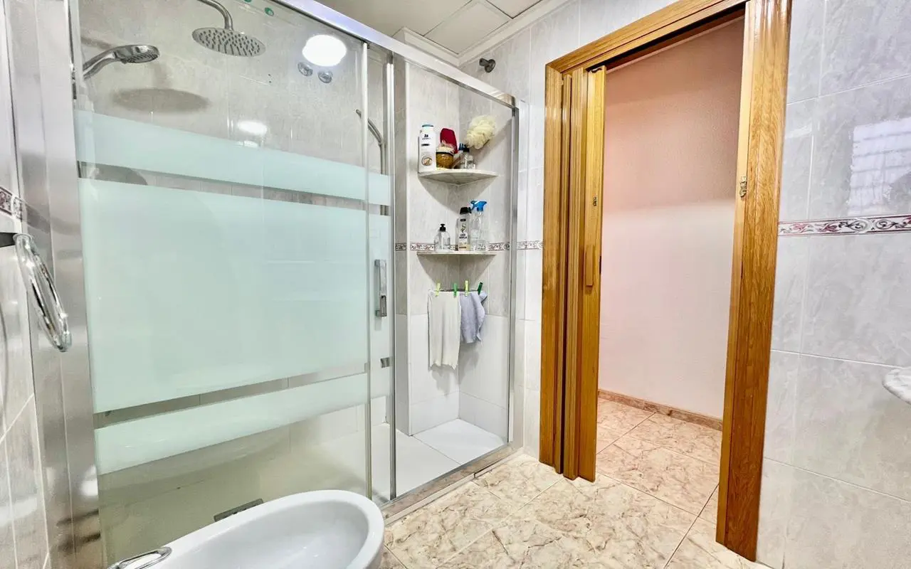 Apartment Of 72 M² With Sea Views In Torrevieja, Spain