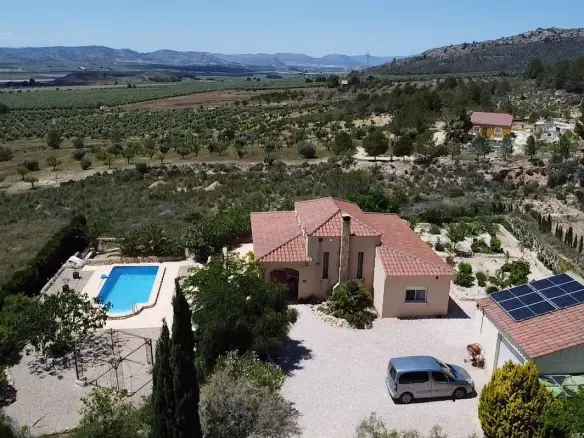 3-bedroom Detached Villa In Sax, Spain (200 M²)