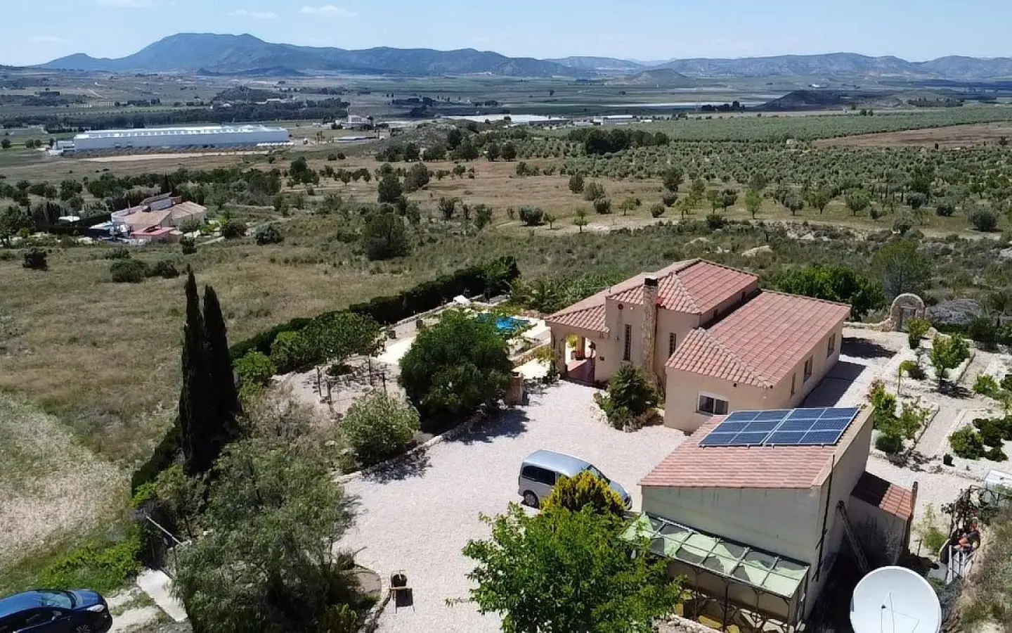 3-bedroom Detached Villa In Sax, Spain (200 M²)