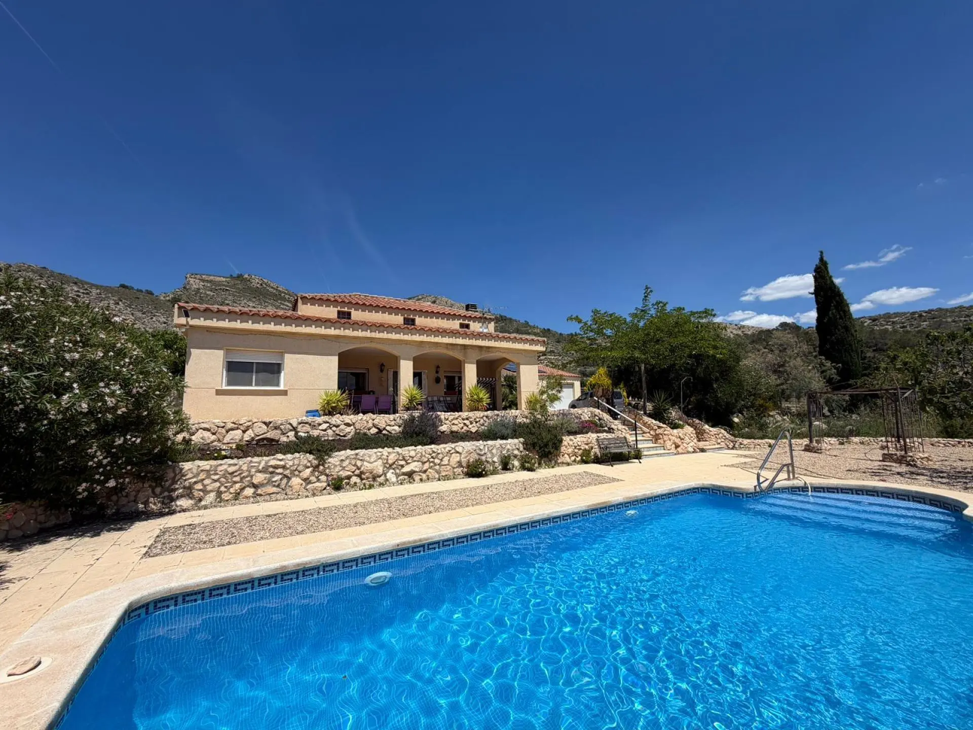 Detached Villa Of 200 M² In Sax, Spain