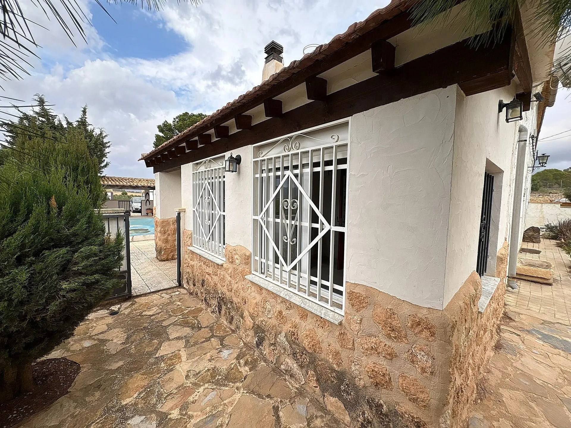 Semi-detached House Of 887 M² In Pinoso, Spain