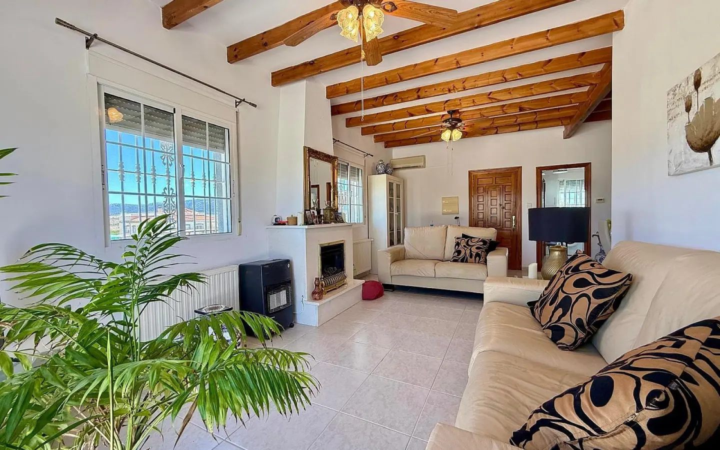 3-bedroom Detached Villa In Cañada Del Trigo, Spain (120 M²)