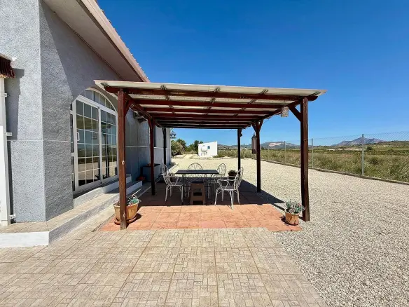 3-bedroom Detached Villa In Cañada Del Trigo, Spain (120 M²)