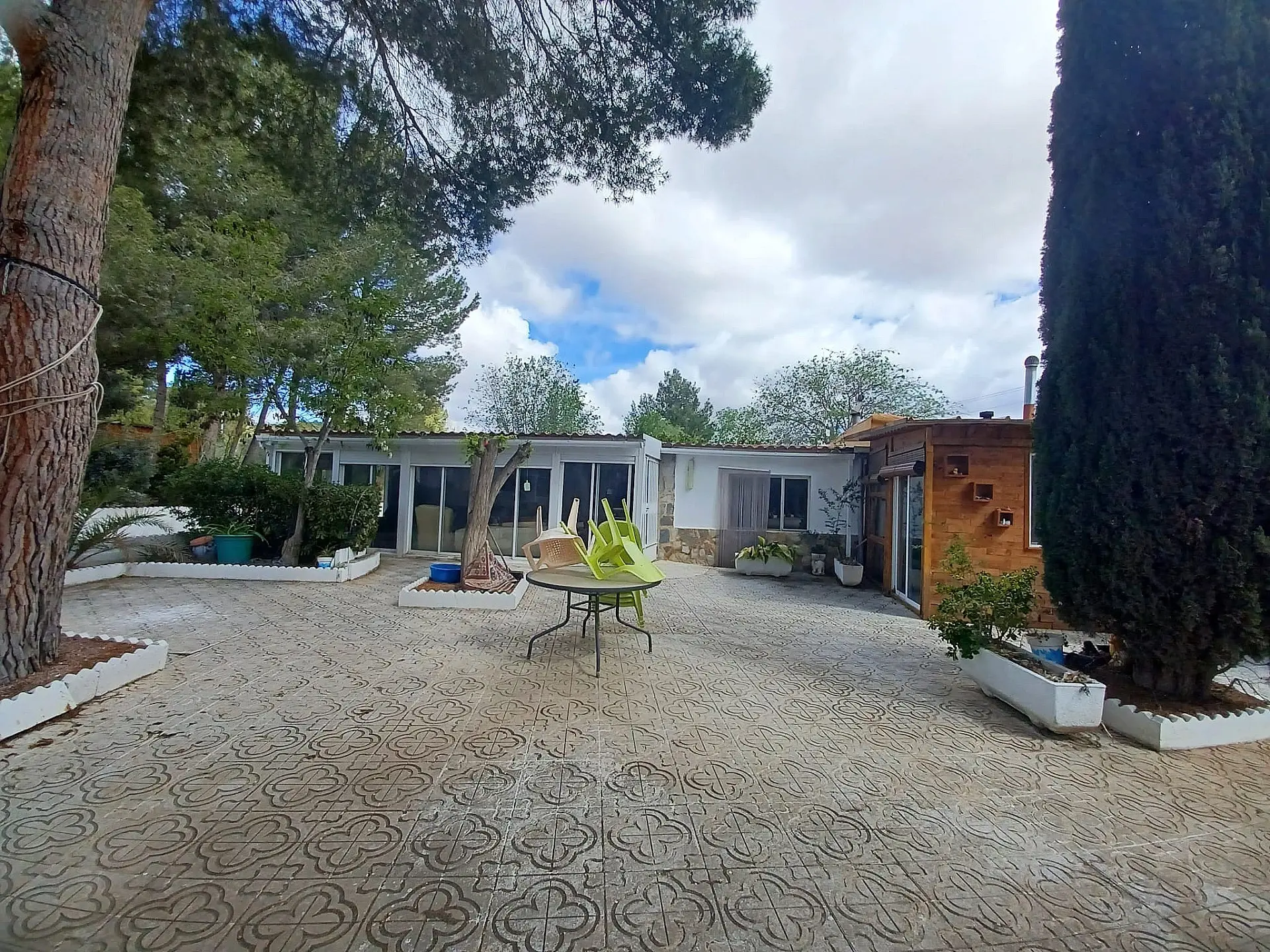 Detached Villa Of 222 M² In Sax, Spain