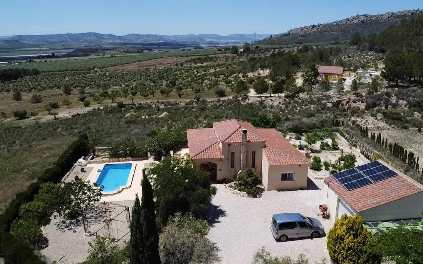 3-bedroom Detached Villa In Sax, Spain (200 M²)