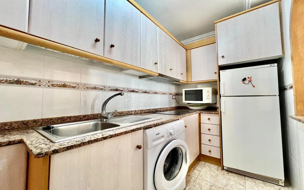 Apartment Of 72 M² With Sea Views In Torrevieja, Spain