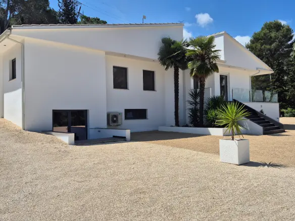 Villa Of 409 M² In Ontinyent, Spain