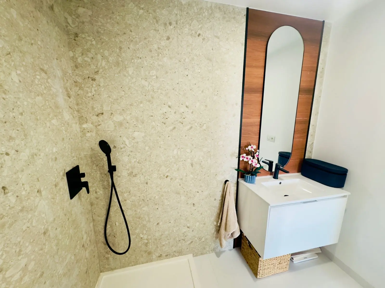 Apartment 75 M² In San Miguel De Salinas, Spain