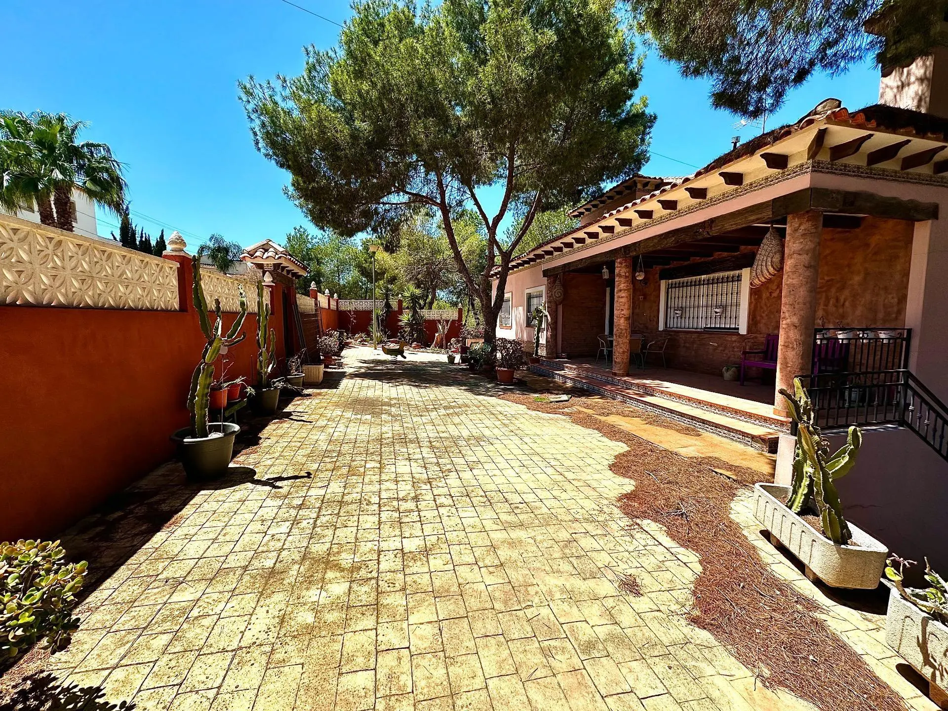 Villa 300 M² In San Miguel De Salinas, Spain – Mediter Real Estate