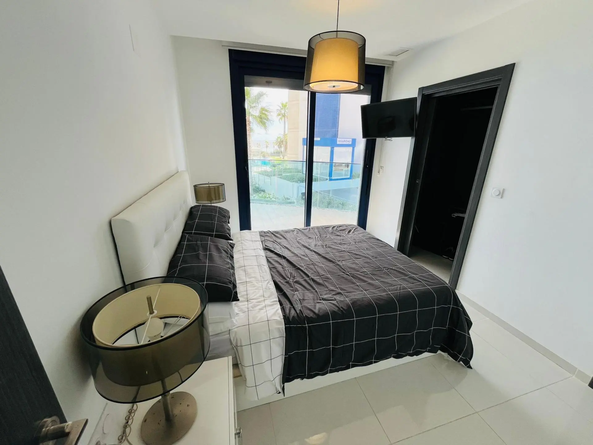 Apartment Of 117 M² In Torrevieja, Spain