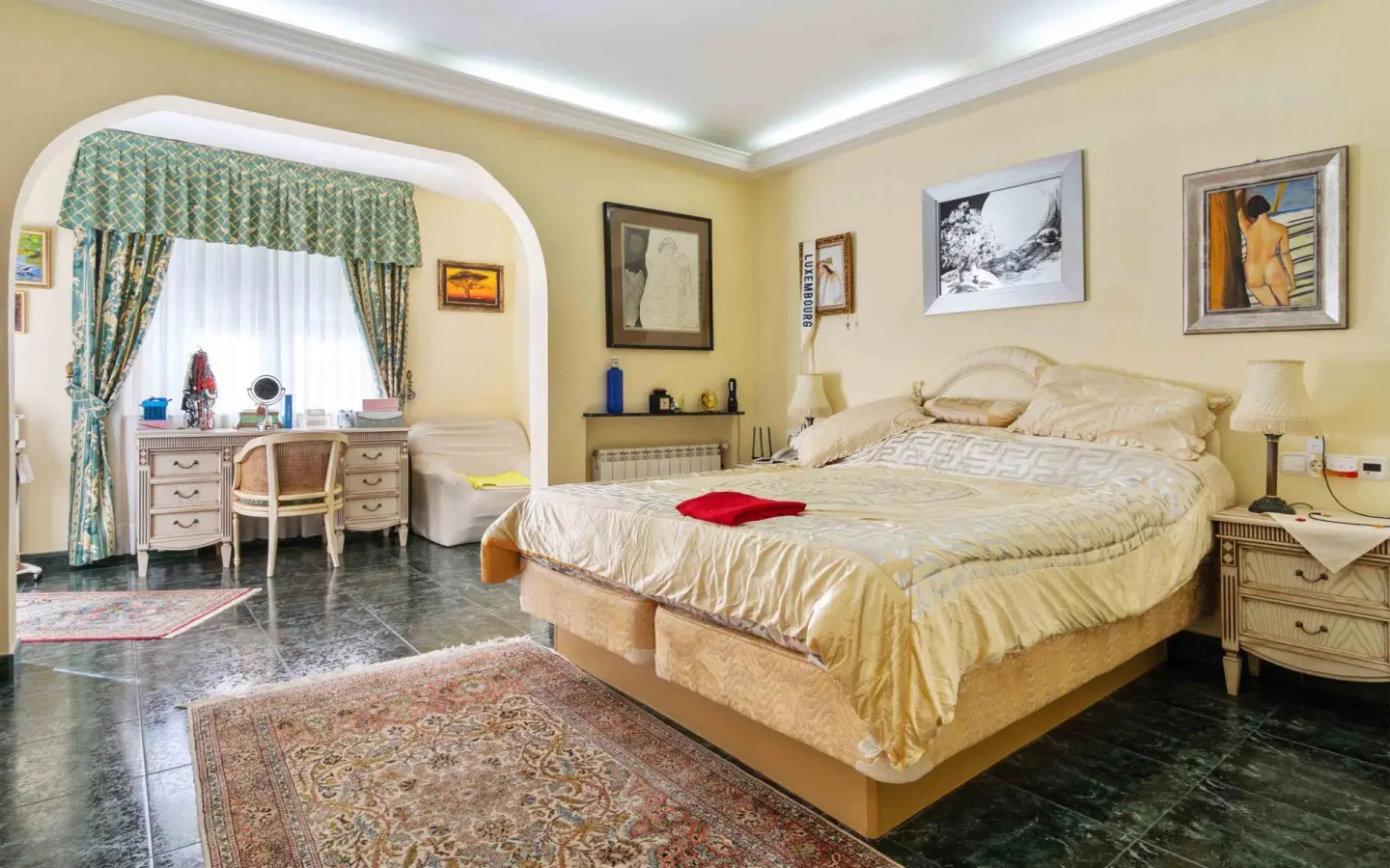 3-bedroom Villa In Cabo Roig, Spain (340 M²)