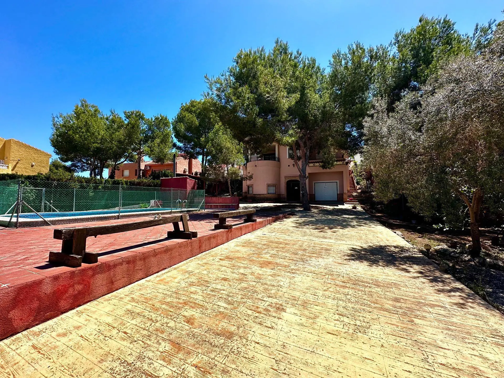 Villa 300 M² In San Miguel De Salinas, Spain – Mediter Real Estate