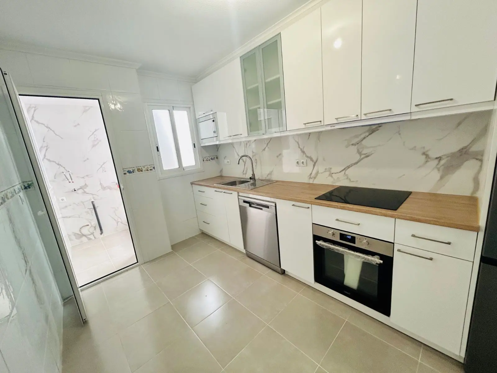 Apartment 100 M² In Daya Nueva, Spain – Mediter Real Estate