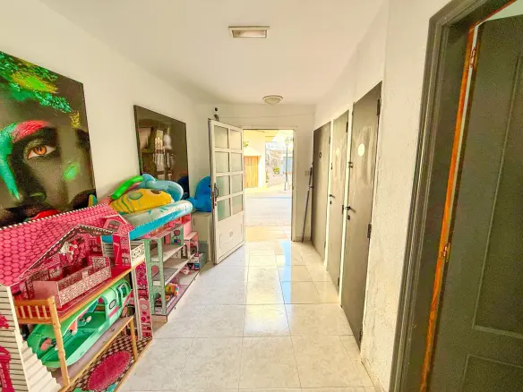 Apartment Of 284 M² In San Miguel De Salinas, Spain