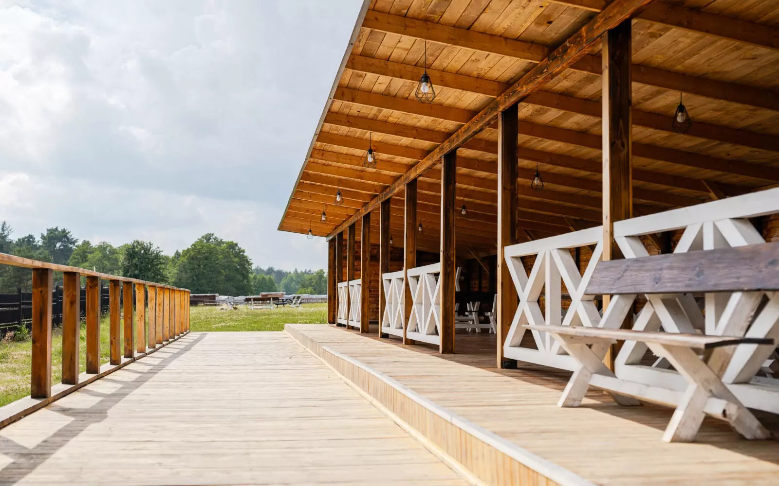 Resort Of 2112 M² With 6.3 Hectares Of Land In Leśne Ustronie