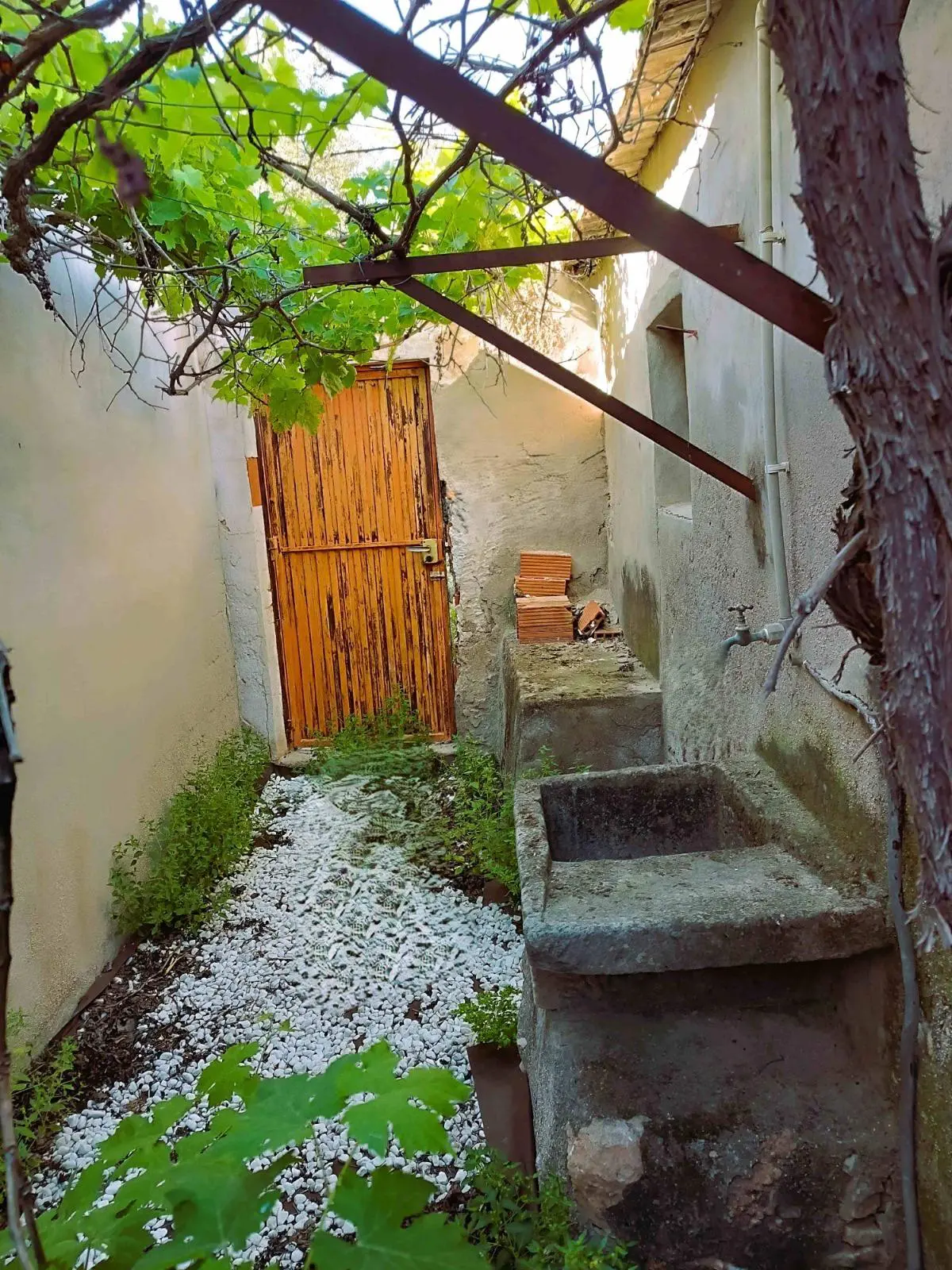 Village House Of 166 M² In Hondon De Las Nieves, Spain