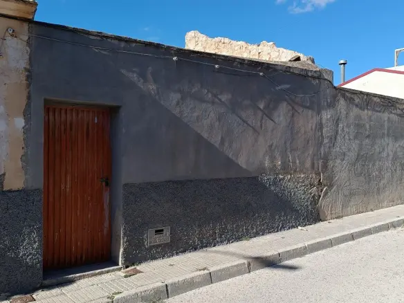 3-bedroom Village House In Hondon De Las Nieves, Spain (166 M²)