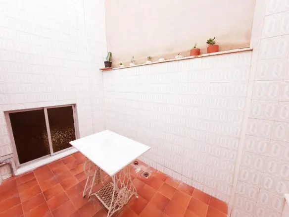 4-bedroom House In Novelda, Spain (266 M²)