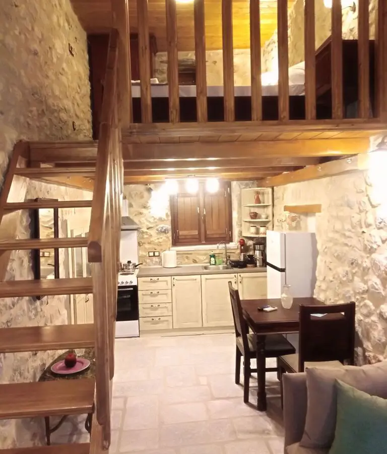 Hotel Of 180 M² In Peloponnese
