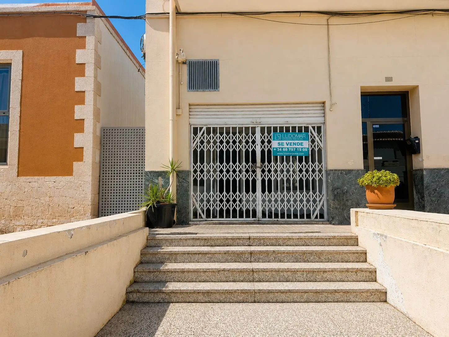 Commercial Premises Of 135 M² In Jávea, Spain