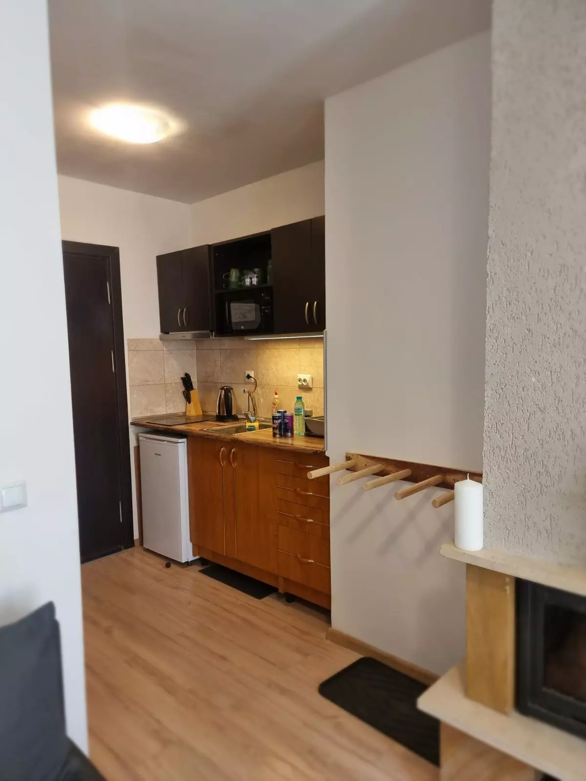 Rare Investment & Ski Retreat | 2 Min To Gondola | Independent Airbnb | Fireplace | Spa | Private Terrace