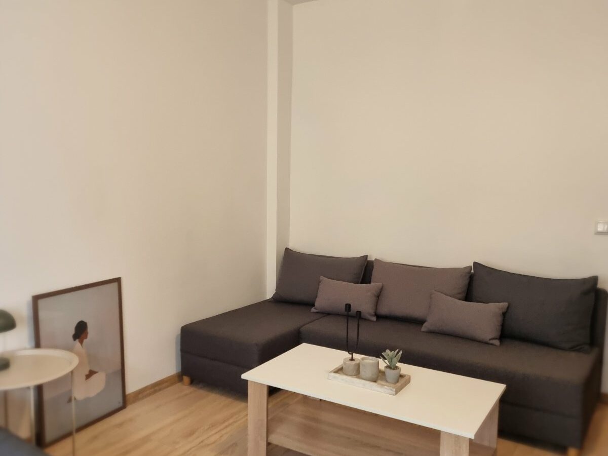 Rare Investment & Ski Retreat | 2 Min To Gondola | Independent Airbnb | Fireplace | Spa | Private Terrace