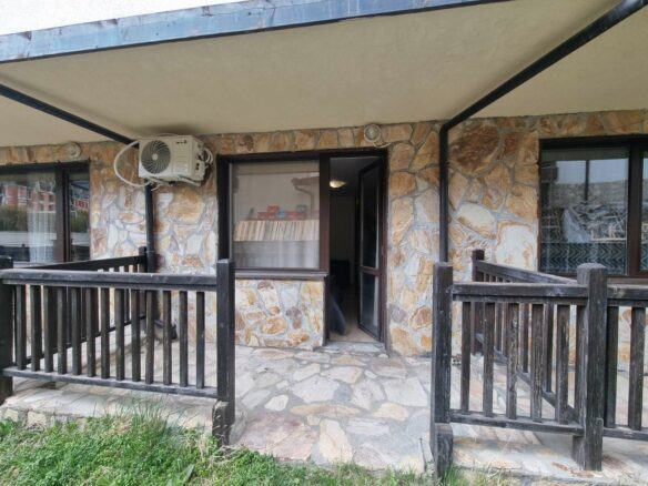 Rare Investment & Ski Retreat | 2 Min To Gondola | Independent Airbnb | Fireplace | Spa | Private Terrace
