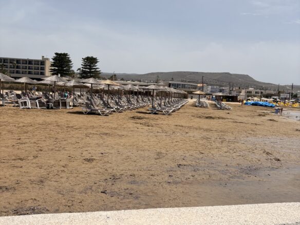 Investment Land Of 1360 M² With Sea View In Crete