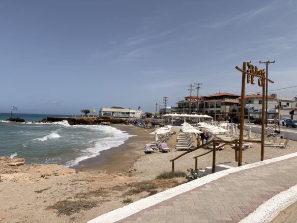 Investment Land Of 1360 M² With Sea View In Crete