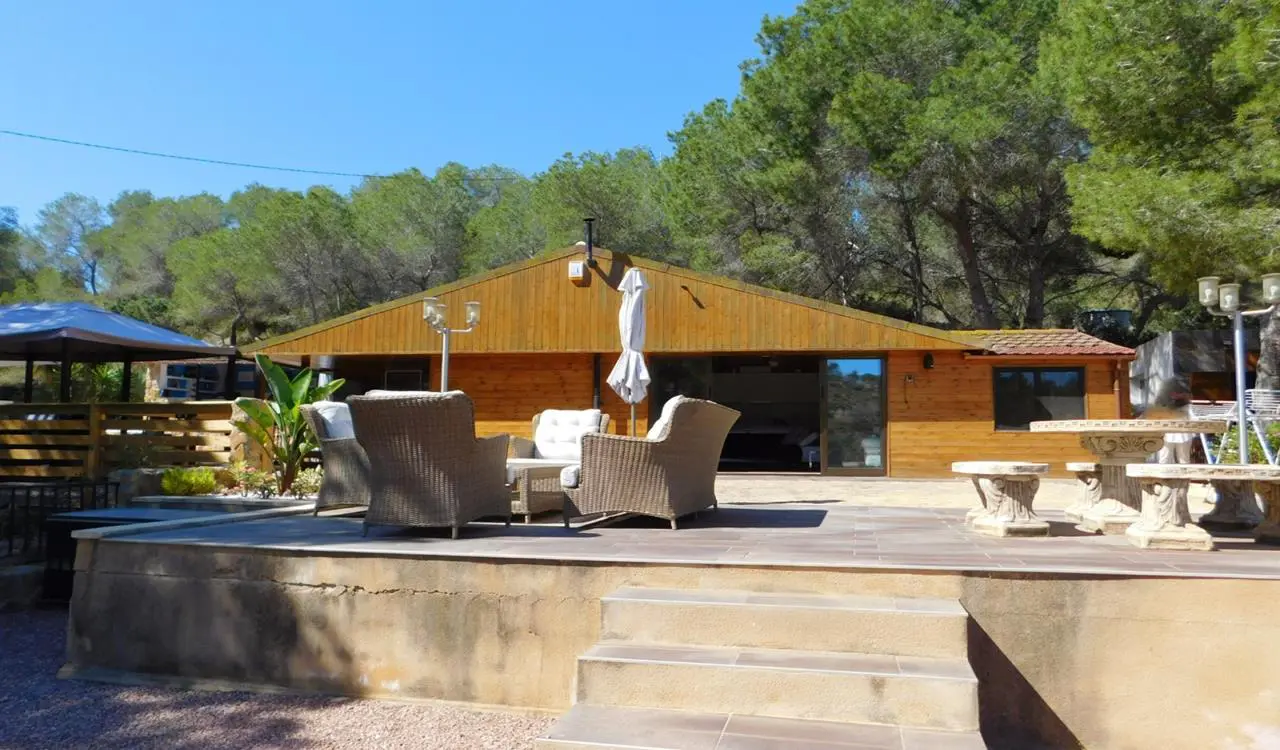 Wooden Chalet Of 173 M² In Torremendo, Spain