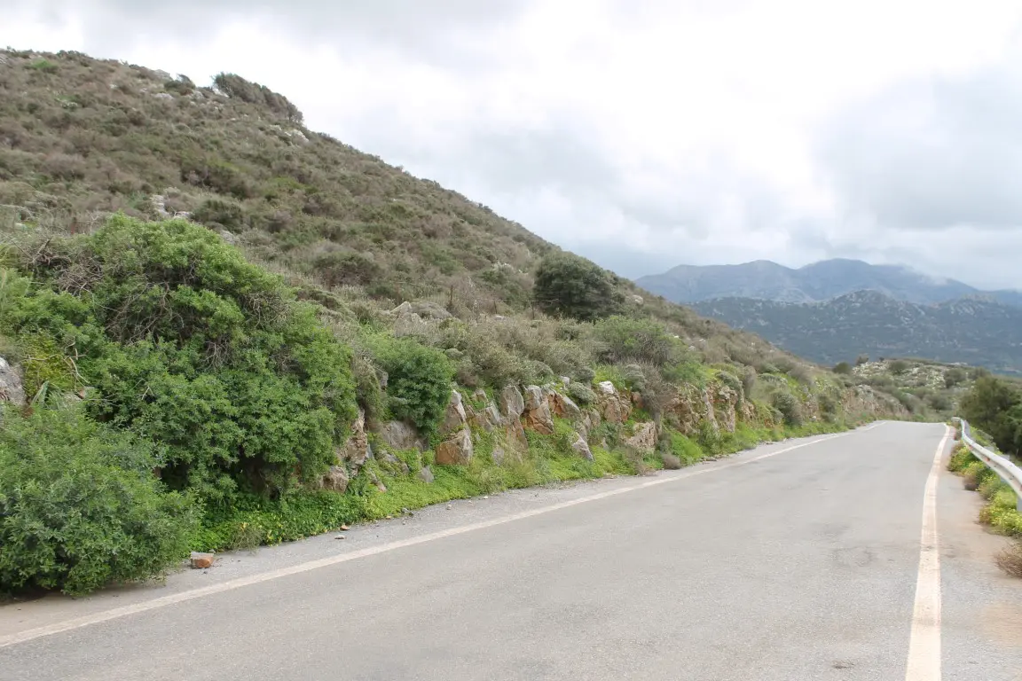 Land Of 100000 M² In Crete