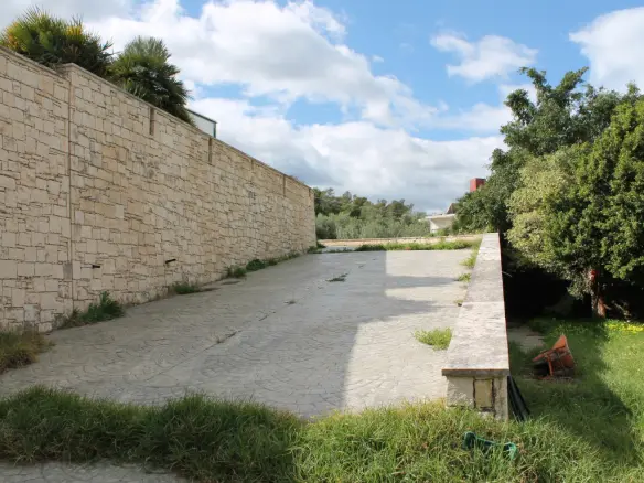 4-bedroom Villa In Vrachasi, Greece (380 M²)