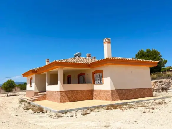 Country House Of 170 M² In Macisvenda, Spain