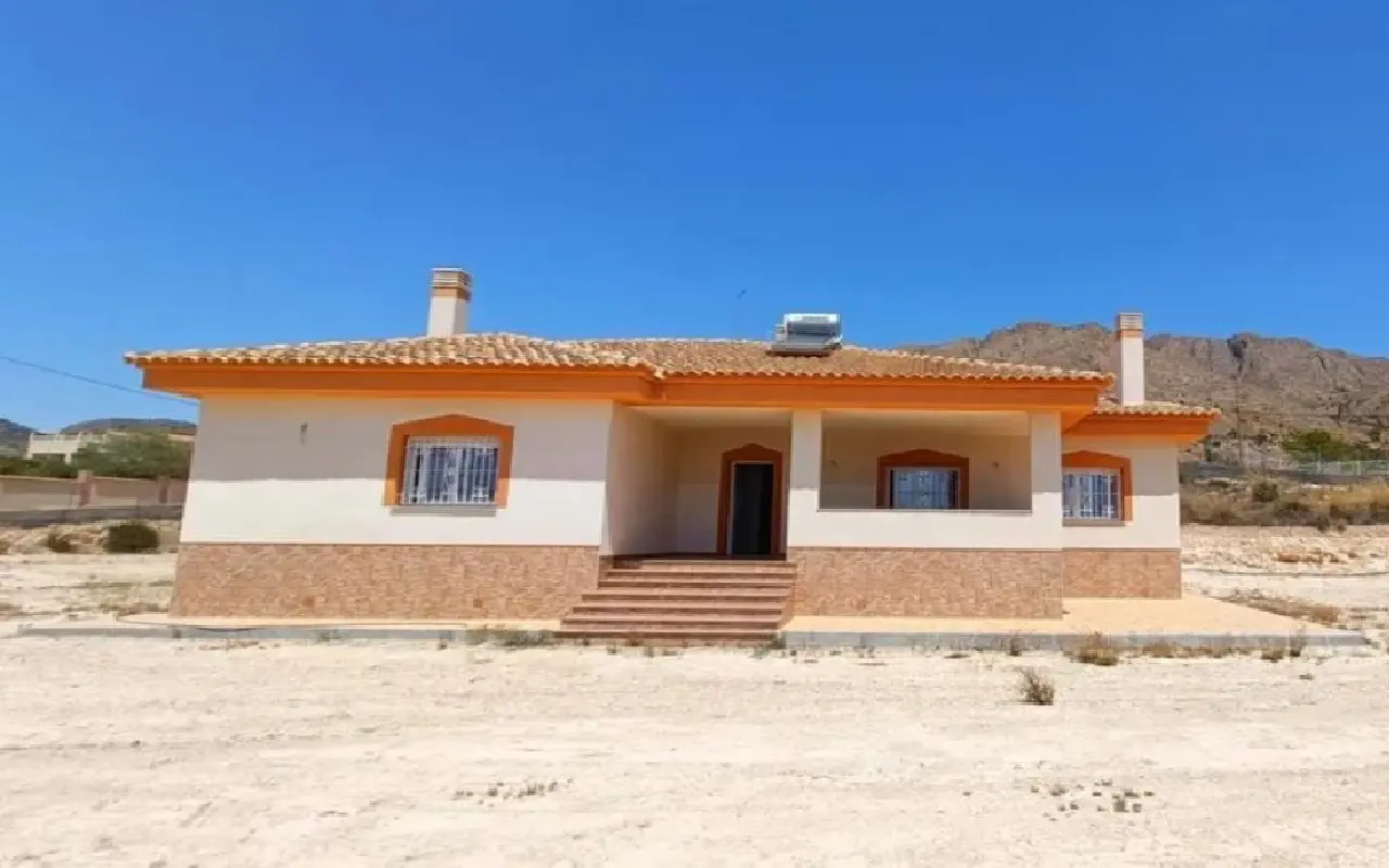 Country House Of 170 M² In Macisvenda, Spain