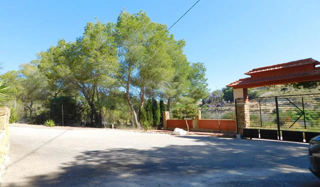 Wooden Chalet Of 173 M² In Torremendo, Spain
